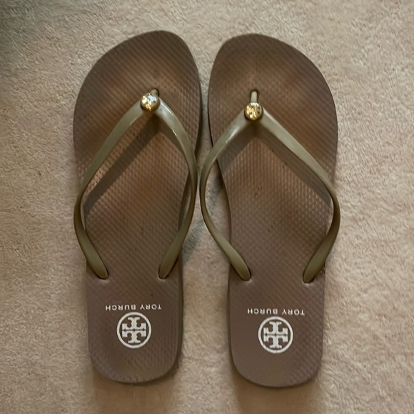 Tory Burch Nude/Tan Thin Flip Flops in size 10 - Picture 2 of 5